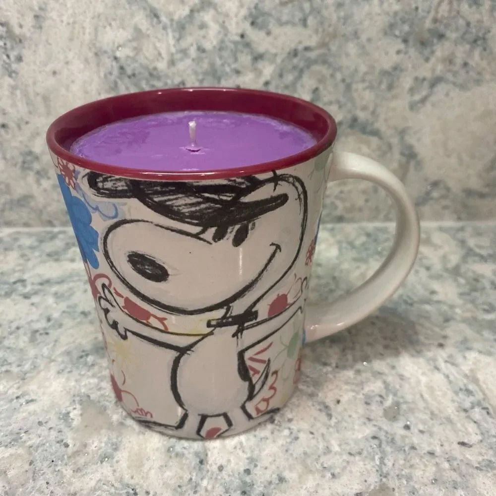 Snoopy Strawberry Acai Candle